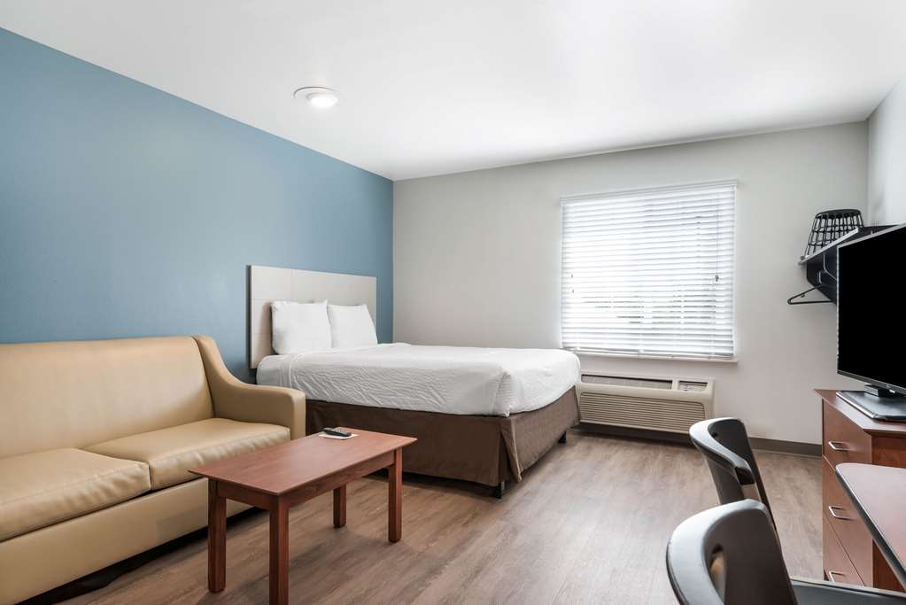 extended stay america select suites orlando east