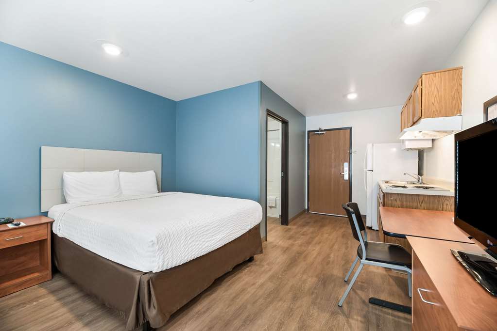 extended stay america select suites orlando east