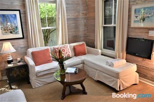 simonton court historic inn and cottages