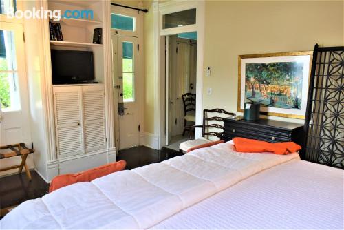 simonton court historic inn and cottages