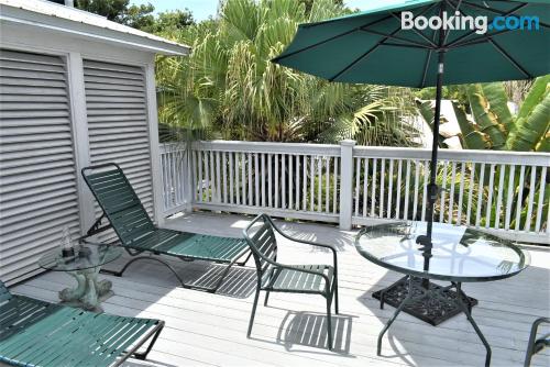 simonton court historic inn and cottages