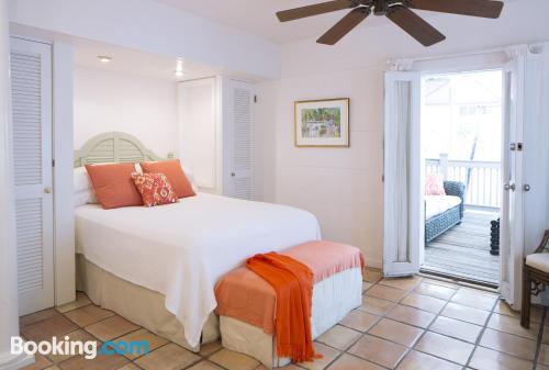 simonton court historic inn and cottages