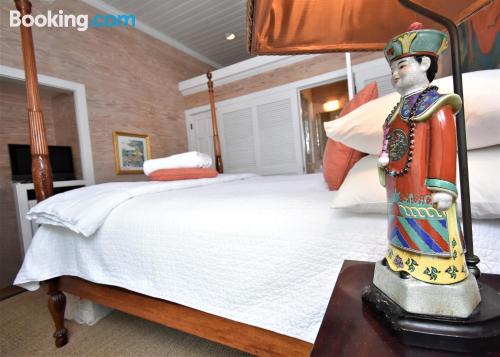 simonton court historic inn and cottages