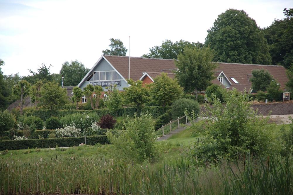 Hotel Gjerrild Kro,Grenaa>>Glesborg,3 star