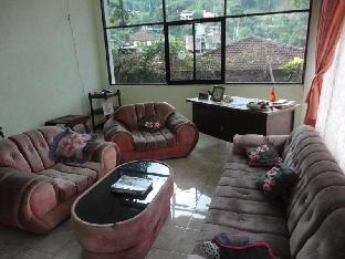 Majestic Tourist Hotel,Nuwara Eliya>>Kandy,3 star