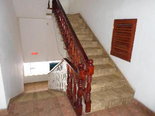 Majestic Tourist Hotel,Nuwara Eliya>>Kandy,3 star