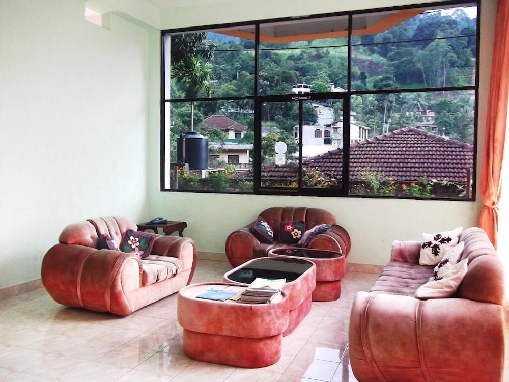 majestic tourist hotel