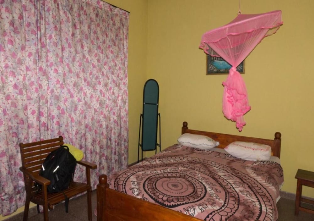 majestic tourist hotel