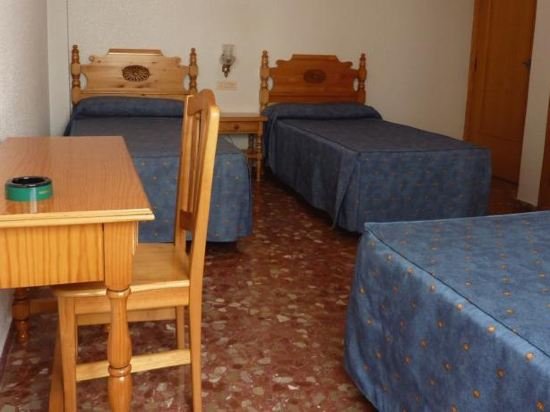 loncle pere habitacions