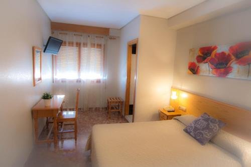 L'oncle Pere Habitacions,,1 star