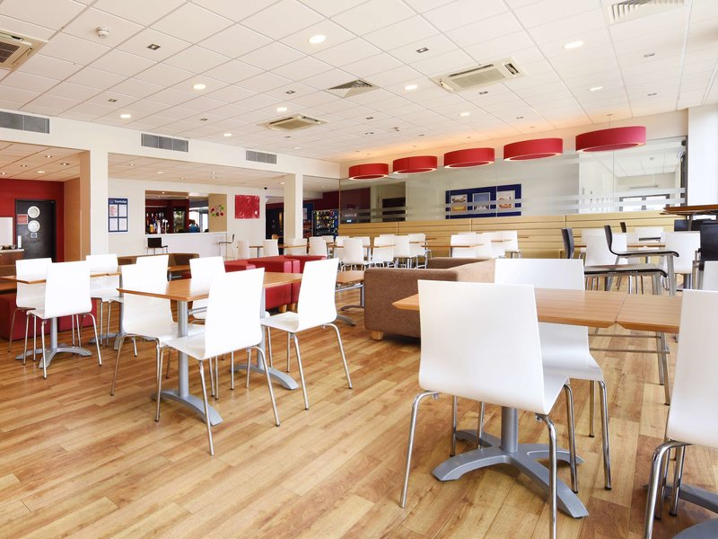 travelodge london excel hotel