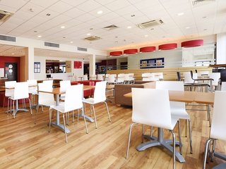 travelodge london excel hotel