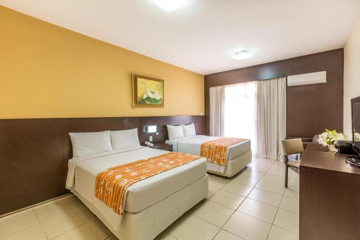 taua hotel and convention caete