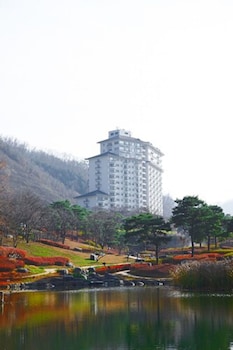 Elysian Gangchon Resort,Near San Francisco Beach,3 star