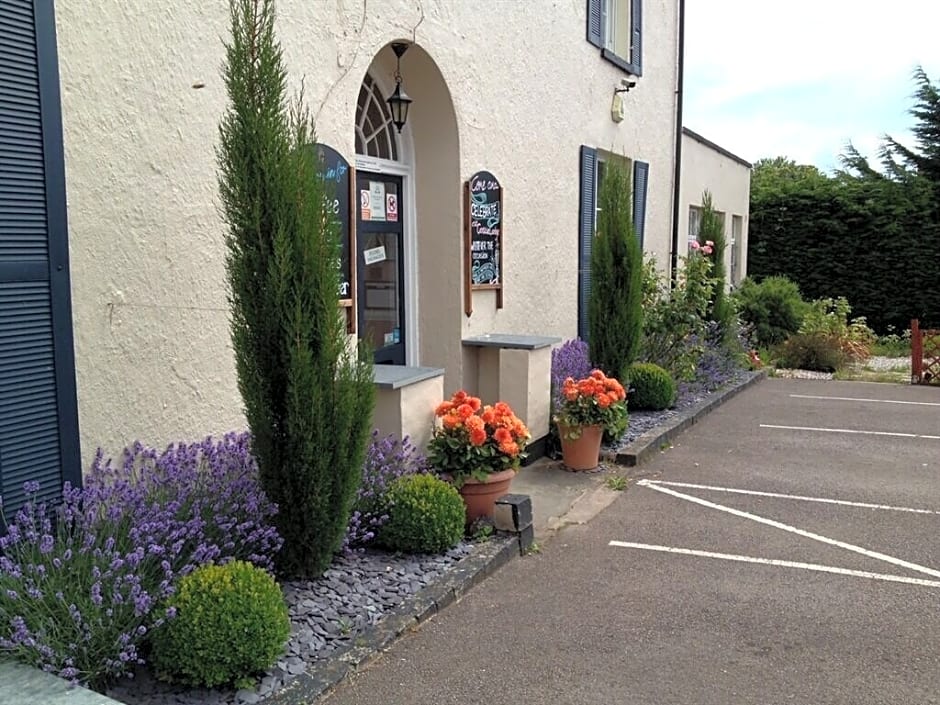 Castle Lodge Hotel,Bristol>>Bridstow,3 star
