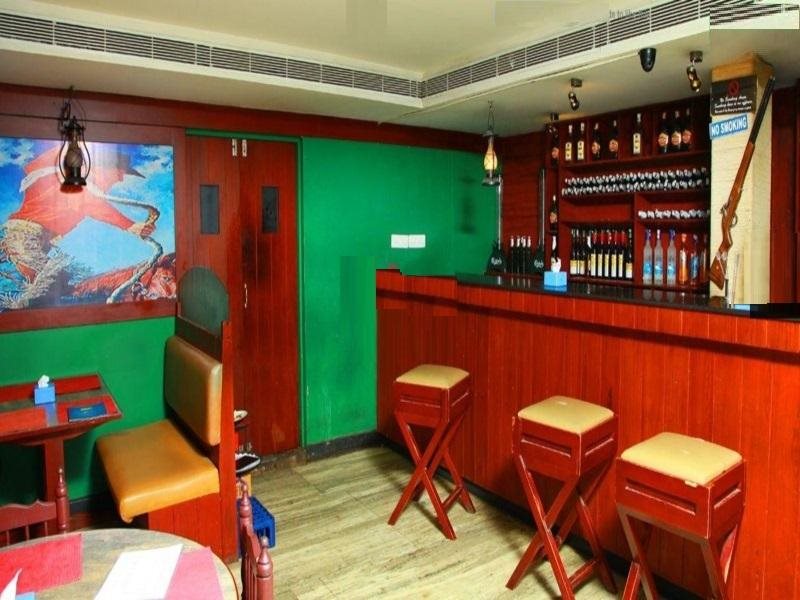 hotel highway garden