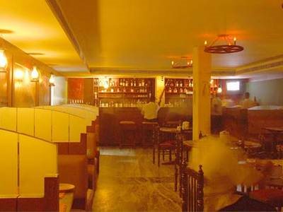 hotel highway garden