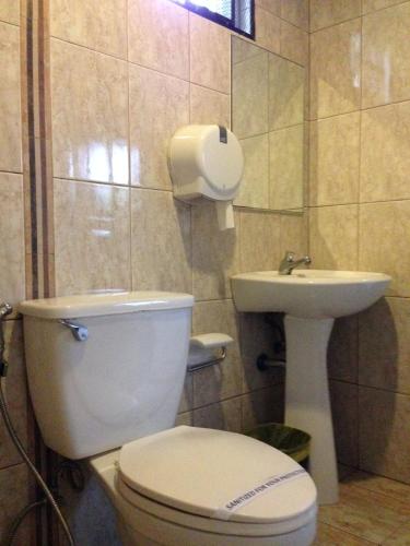 hollywood drive in hotel