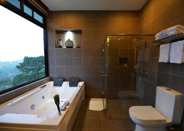 hollywood drive in hotel