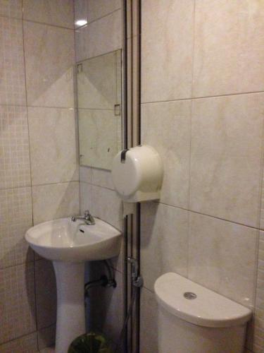 hollywood drive in hotel