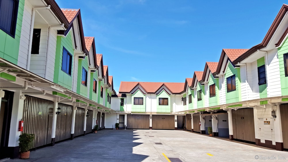 hollywood drive in hotel