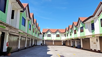 hollywood drive in hotel