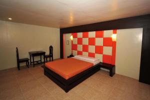 hollywood drive in hotel