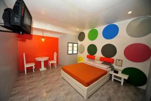 hollywood drive in hotel