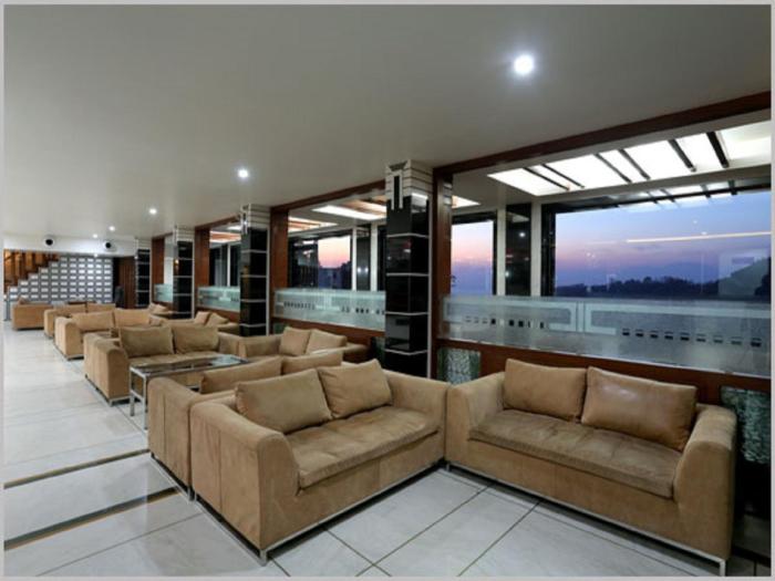 Hotel Subash International,Ban Ganga Road,3 star