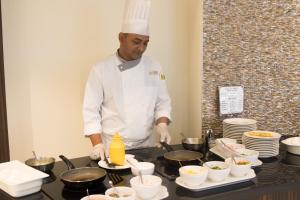 Savoy Crest Hotel Apartments,Near Burjuman Mall,4 star