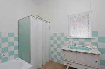 avondale luxury home stay