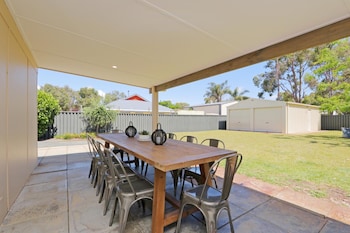 avondale luxury home stay