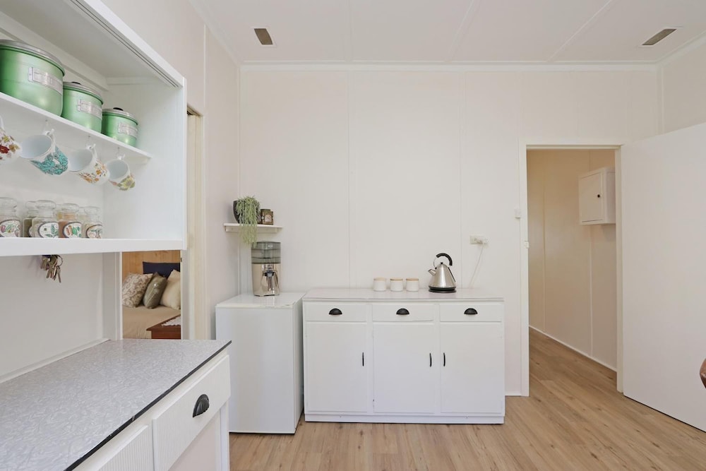 avondale luxury home stay