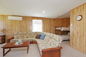 avondale luxury home stay