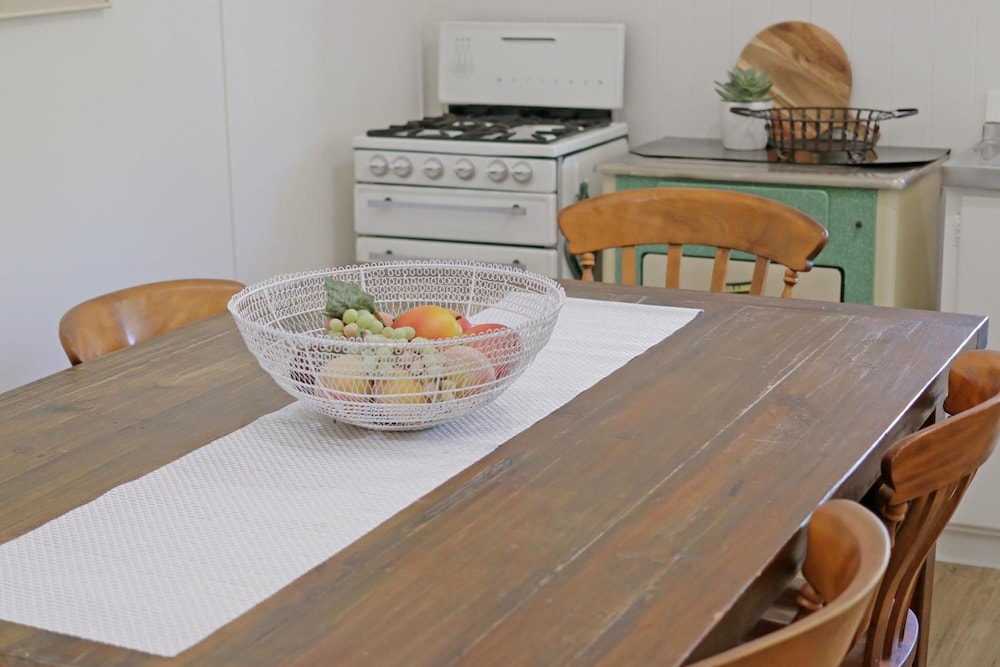 avondale luxury home stay