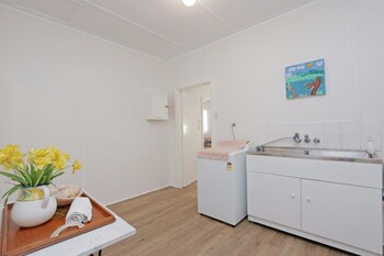 avondale luxury home stay