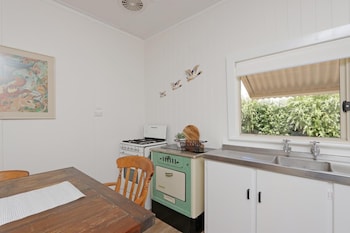 avondale luxury home stay