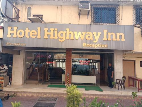 hotel highway inn