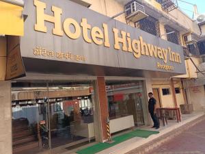 hotel highway inn