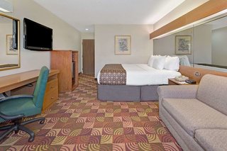 Microtel Inn & Suites By Wyndham Denver Airport,Commerce City>>Aurora,2 star