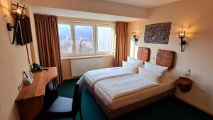 Hasseroder Burghotel,Ilsenburg>>Goslar,3 star