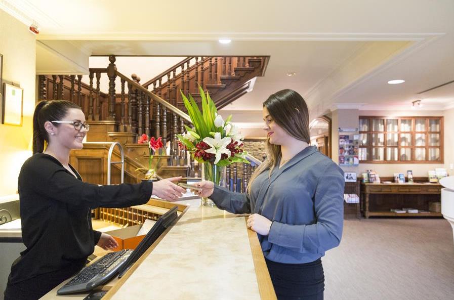 distinction coachman hotel palmerston north