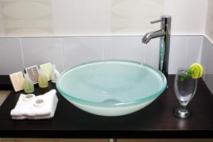 distinction coachman hotel palmerston north