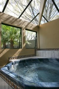 distinction coachman hotel palmerston north