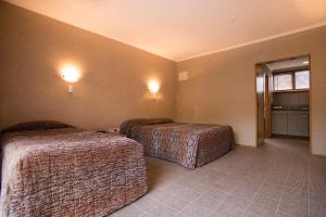 distinction coachman hotel palmerston north