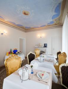 boutique hotel villa sarnia
