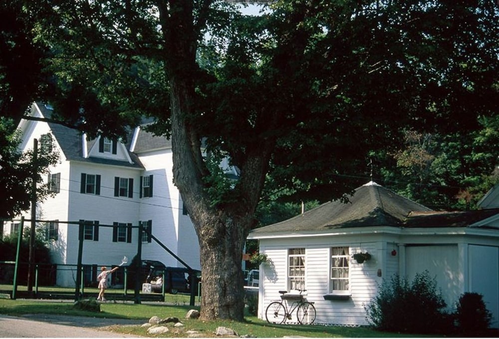 echo lake inn