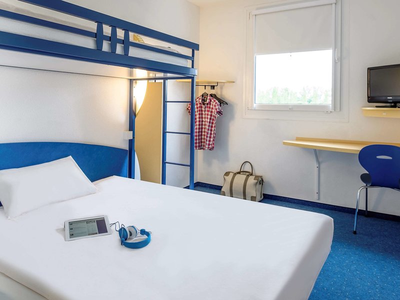 ibis budget orly chevilly tram 7
