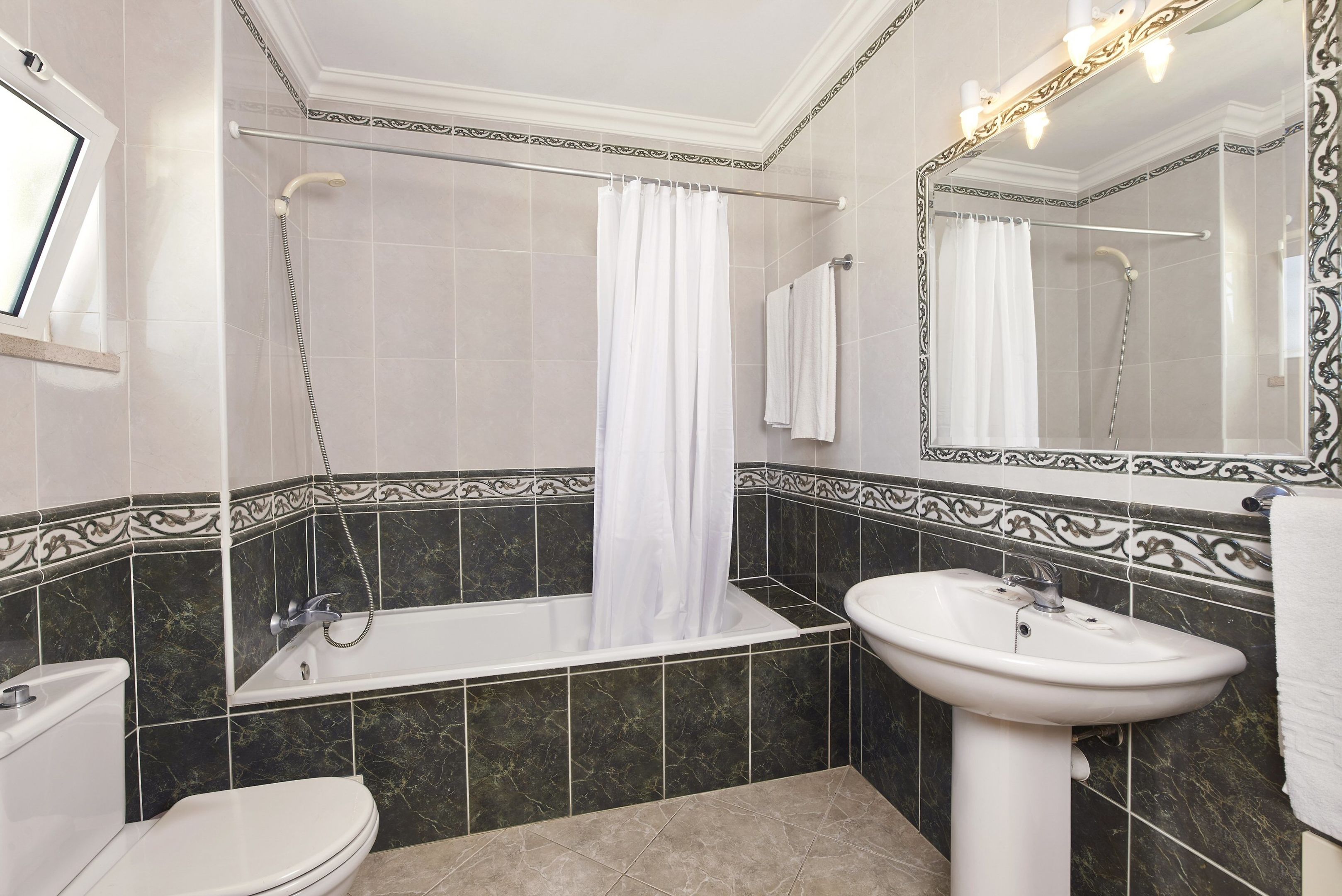 torre da aldeia by umbral