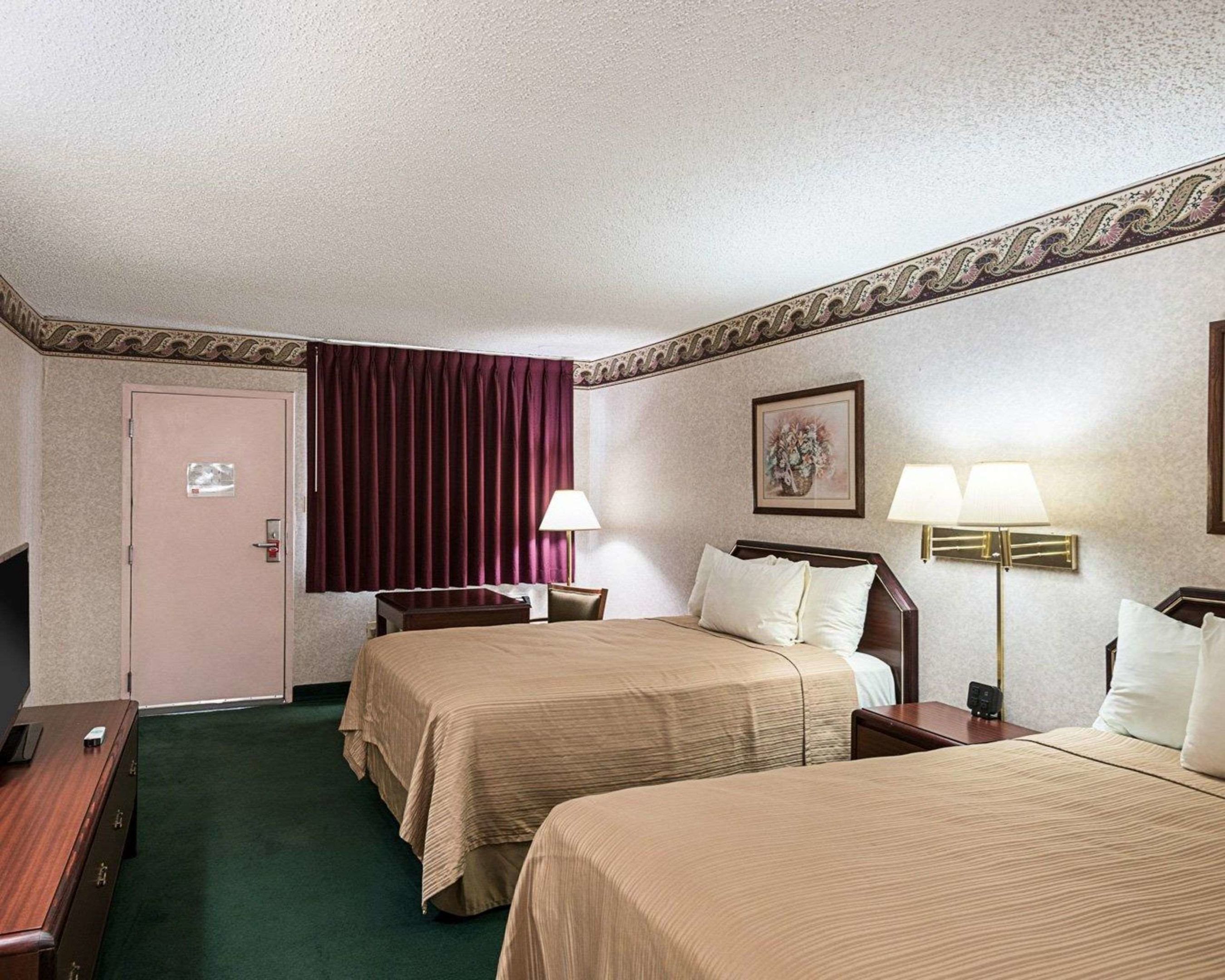 econo lodge lynchburg south
